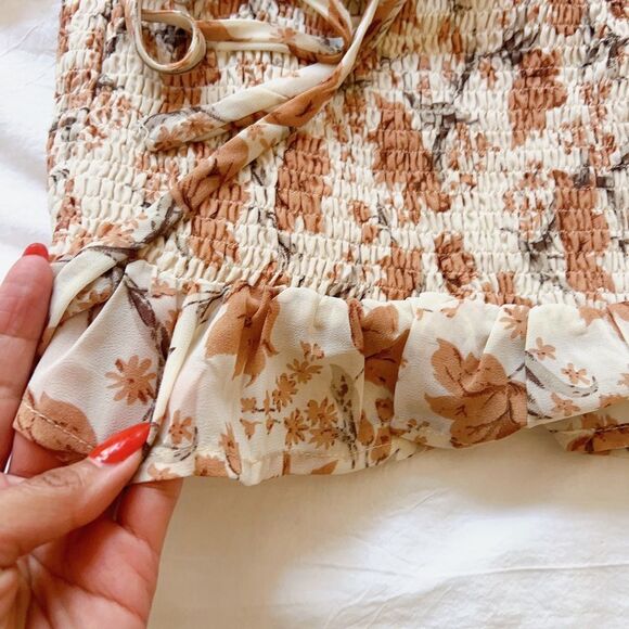 Beautiful two piece mini skirt set - Picture 11 of 11